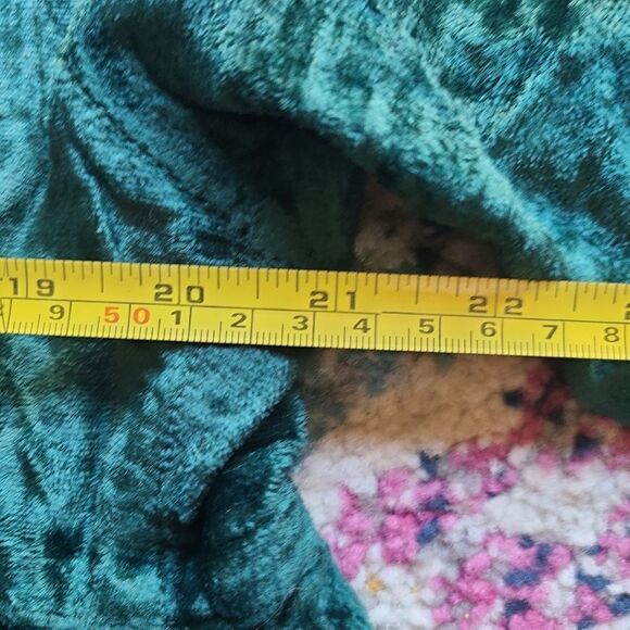 Vintage  Short Circuit  velvet top - Picture 7 of 12